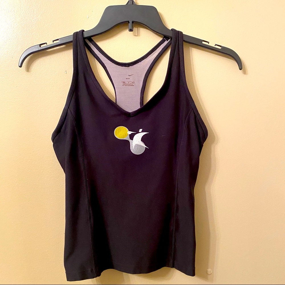 Nike‎